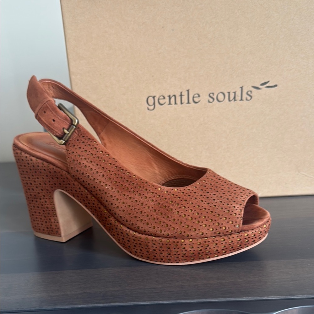 Gentle Souls Comfy Suede Tan/Rust Platform Slingback Heels